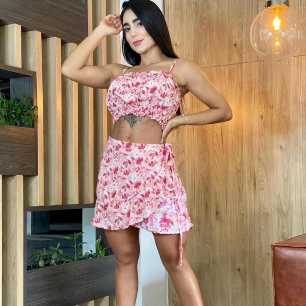 Women's Set Adjustable Skirt and Top
